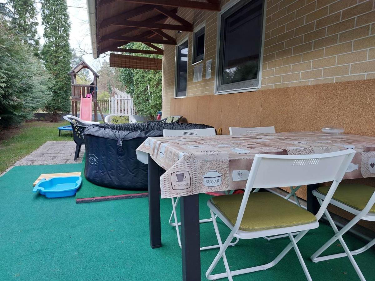 Dunakanyar, Szentendrei Sziget Szamoca Vendeghaz Horany Telen Nyaron Szigetmonostor Zewnętrze zdjęcie